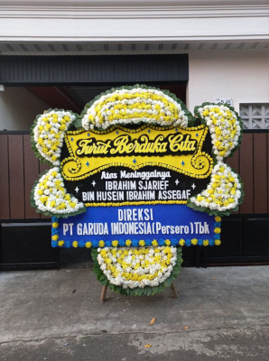 Papan Bunga Duka di Tambelangan